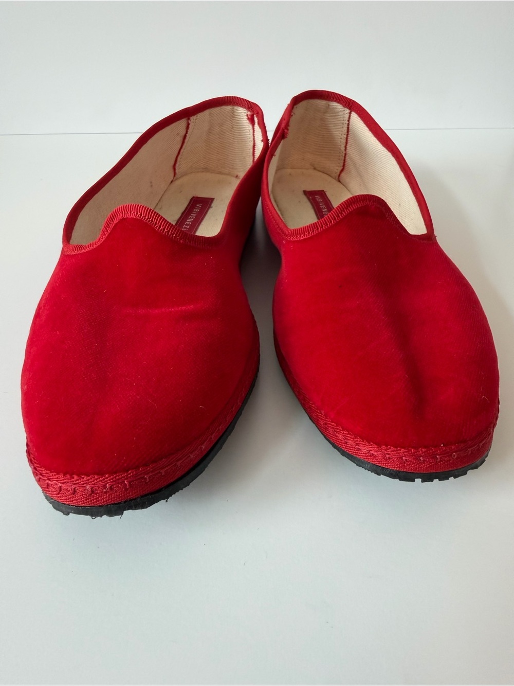 Vibi Venezia Women's Classic Velvet Rosso Flats, Size 41 (US 11) - Picture 5 of 11